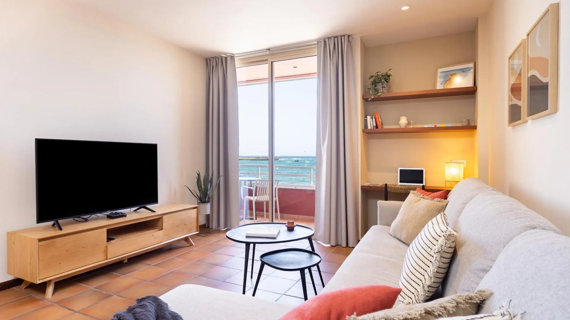 Spectacular Beachfront Loft-Style Casa Corina II El Médano 0*,  España