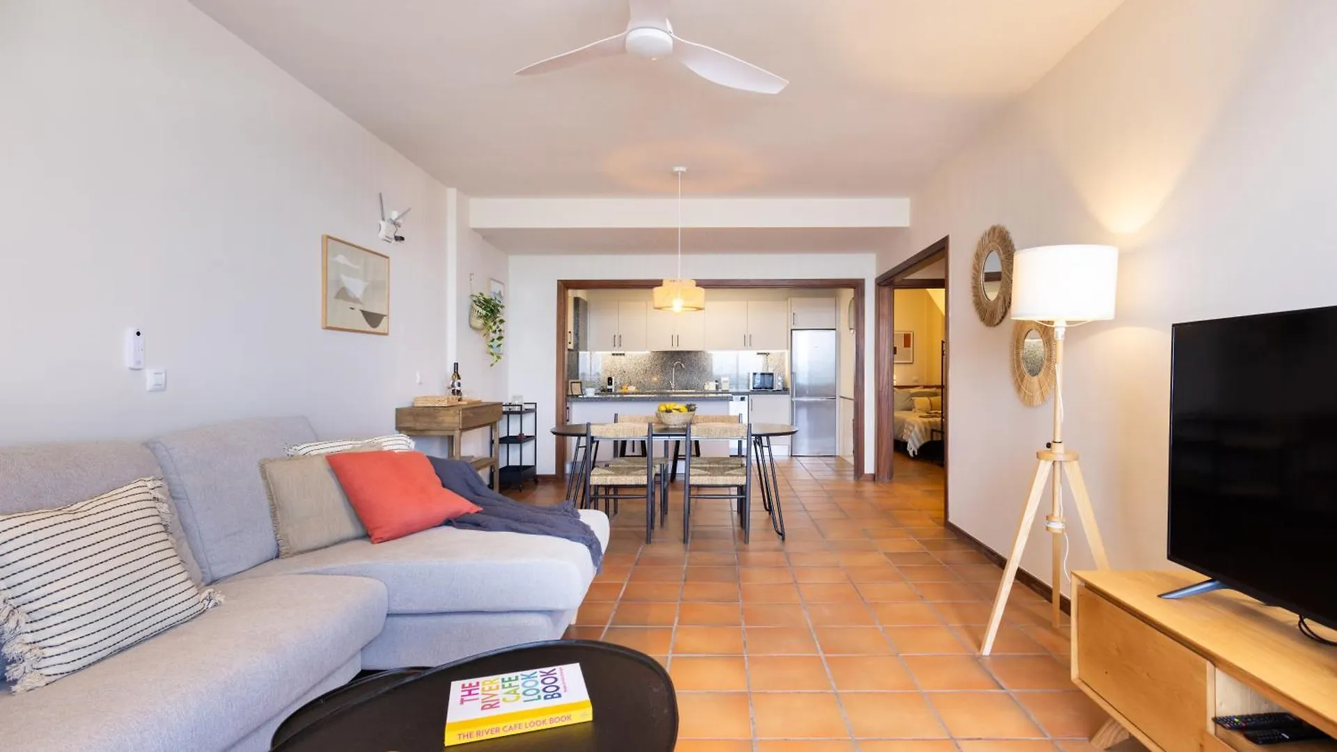 Spectacular Beachfront Loft-Style Casa Corina II El Médano Apartamento