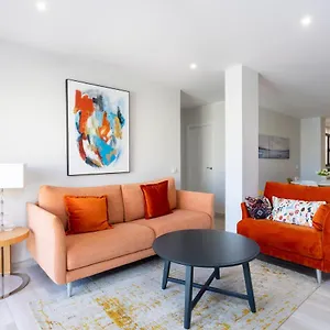 New 140m2 Loft-style Flat At Town Heart, 3 Beaches Close Casa Leon Apartamento