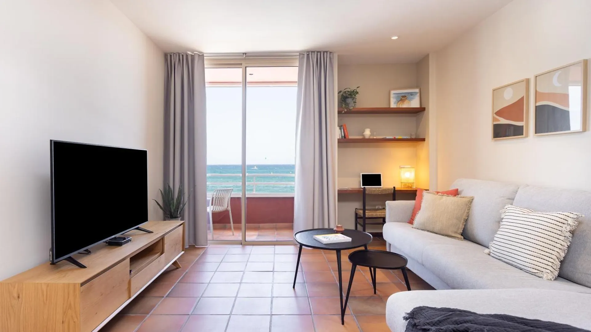 Apartment Spectacular Beachfront Loft-Style Casa Corina II El Medano